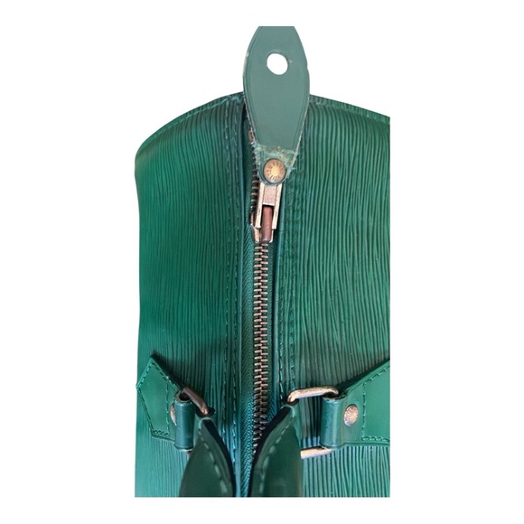Louis Vuitton Green Epi Leather Speedy 35. Vintage Bronze Hardware - Picture 7 of 15